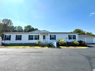 58 Hammonds Rd, Kuttawa, KY 42055