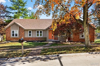 526 Prospector Ridge Dr, Ballwin, MO 63011