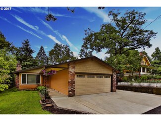 2011 SE Sparrow St, Milwaukie, OR 97222