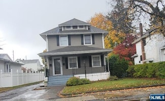 344 Rochelle Ave, Rochelle Park, NJ 07662