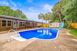 3 Windsor Ln NE, Fort Walton Beach, FL 32547