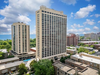 5201 S Cornell Ave Unit 27D, Chicago, IL 60615