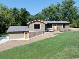 568 McGee Rd, Nashville, IN 47448