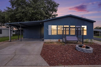3125 Beaver Creek Dr, Wesley Chapel, FL 33543