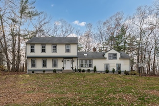 11 Silver Birch Ln, Clinton, CT 06413