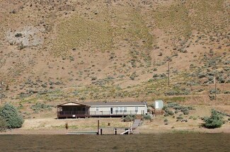 36477 Snake River Rd, Huntington, OR 97907