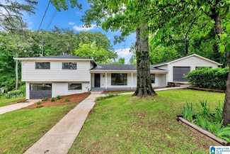 1312 Turf Dr, Center Point, AL 35215