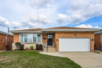 4651 N Forestview Ave, Chicago, IL 60656