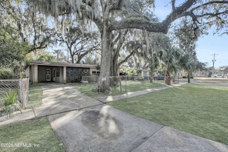 2571 Montreal St, Atlantic Beach, FL 32233