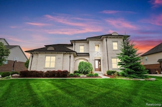 10611 Stoney Point Dr, South Lyon, MI 48178