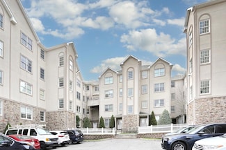 3311 Parkview Dr, Spring Valley, NY 10977