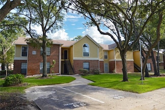 8613 Mallard Reserve Dr Unit 202, Tampa, FL 33614
