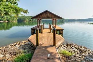 167 Cabin Bluff Dr Unit 5&6, Marion, NC 28752