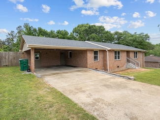 228 Anita Dr, Spartanburg, SC 29302