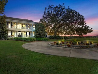 23320 Wolf Branch Rd, Sorrento, FL 32776