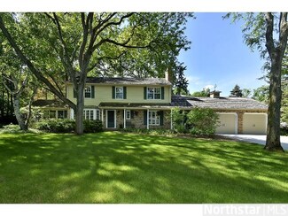 17955 Shavers Lake Dr, Wayzata, MN 55391