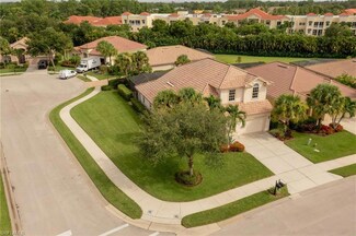 8246 Valiant Dr, Naples, FL 34104