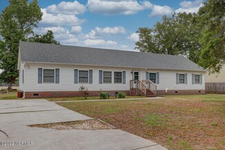 108 Dreyton Hall Ct, Rocky Point, NC 28457