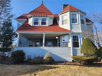 177 Arnold Ave, Cranston, RI 02905