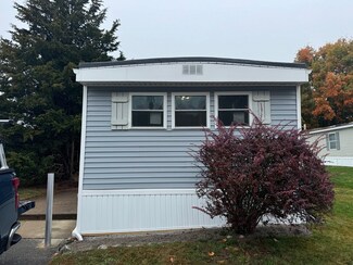 127 Dublin Dr, Attleboro, MA 02703