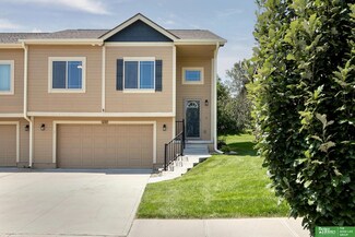 14305 Wood Valley Dr, Omaha, NE 68142