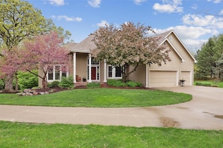 980 SE Browns Woods Dr, West Des Moines, IA 50265