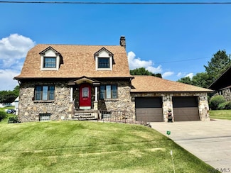 1727 Ringling Ave, Johnstown, PA 15902