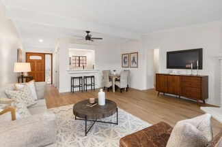 8870 Villa la Jolla Dr Unit 307, La Jolla, CA 92037
