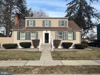 121 Birch Ave, Princeton, NJ 08542