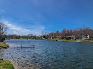 8890 Edgewater Dr, Stanwood, MI 49346