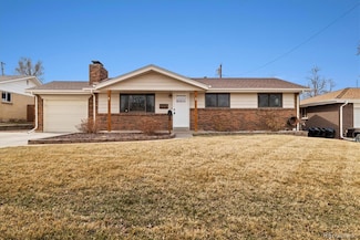 1667 S Balsam Ct, Lakewood, CO 80232