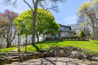 131 Weeks Ln, Edgartown, MA 02539