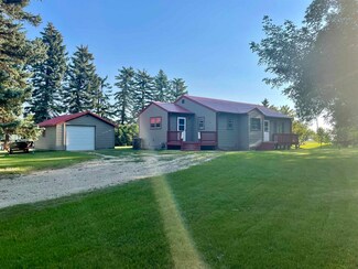 320 Agnes St NE, Berthold, ND 58718