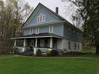 2518 Mercer St, Sandy Lake, PA 16145