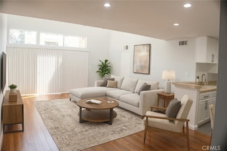 5700 Etiwanda Ave, Tarzana, CA 91356