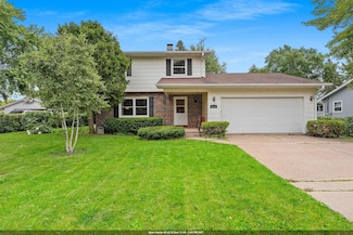 1213 Meadowview Dr, Menasha, WI 54952