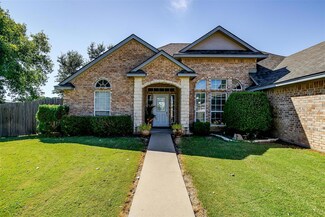 3210 Bowie St, Granbury, TX 76049