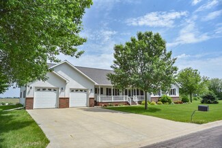 321 Beech St E, Trimont, MN 56176