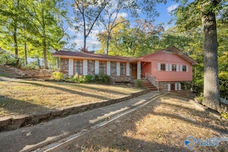 209 Oak Dr, Gadsden, AL 35903