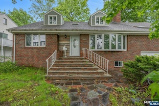 1082 Palisade Ave, Fort Lee, NJ 07024