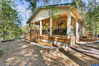 49690 N Santiam Hwy SE, Idanha, OR 97350