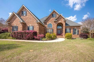 202 Stratford Hills Dr, Bonaire, GA 31005