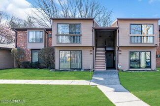 94 Manchester Ct Unit 94B, Red Bank, NJ 07701
