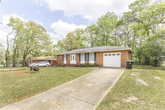104 Oakdale Dr, Warner Robins, GA 31088