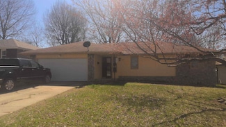 1334 E Nora St, Springfield, MO 65803
