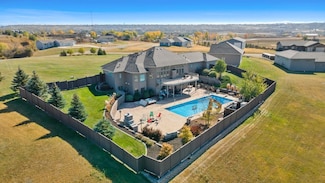 3410 Harmony Ct, Minot, ND 58703