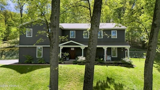 433 Timberwood Dr, Winfield, PA 17889