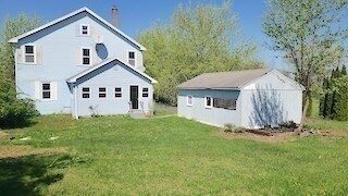 14 Russell Stage Rd, Blandford, MA 01008