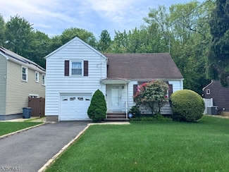 537 Richfield Ave, Kenilworth, NJ 07033