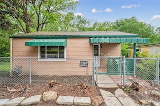 134 Hamilton Dr, Pittsburgh, PA 15235